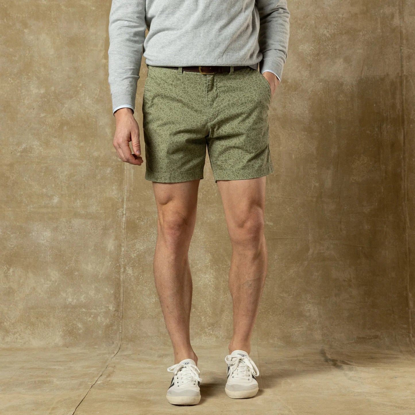 7" Gold School Chino Short Tea Leaf Print